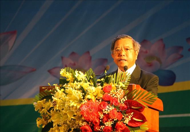 Ông Boviengkham Vongdala, Ủy viên Trung ương Đảng, Bộ trưởng Bộ Công nghệ và Truyền thông, Chủ tịch Hội hữu nghị Lào - Việt Nam phát biểu tại lễ khai mạc - Ảnh: TTXVN